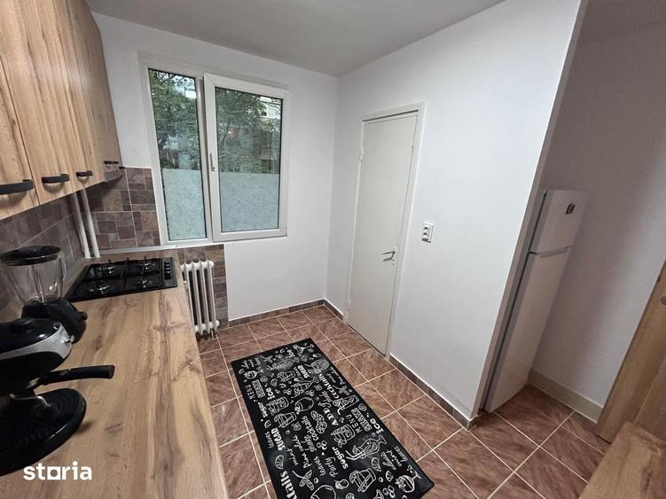Apartament cu 2 camere decomandat în Berceni