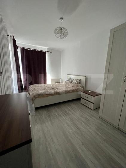 Apartament cu 2 camere semidecomandat, mobilat în Sopor