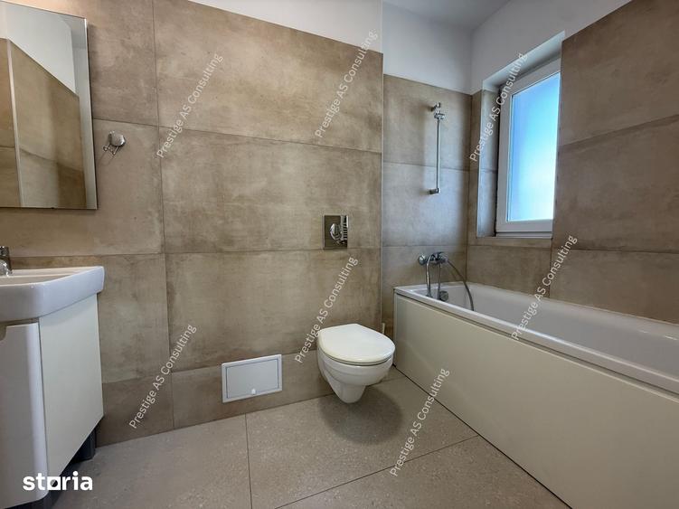 Apartament cu 3 camere în Aradului