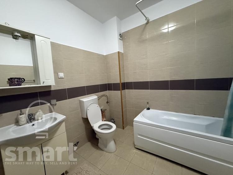 Apartament cu 2 camere semidecomandat, mobilat în Florești
