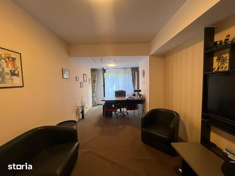 Apartament cu 3 camere decomandat în Herăstrău