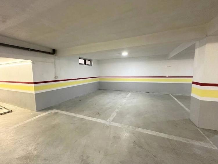 Apartament cu 2 camere decomandat în Pajura