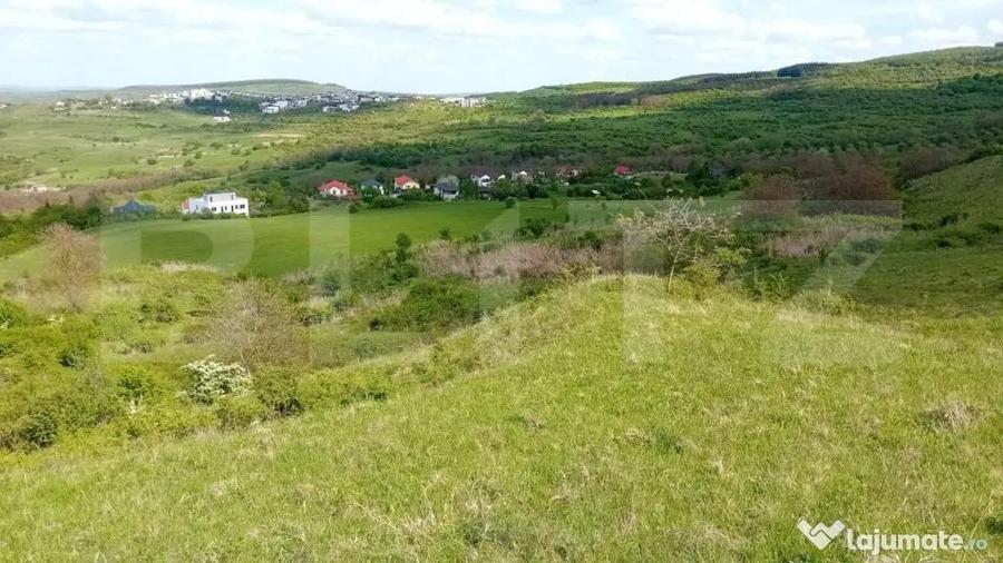 Teren de 936 mp, în Borhanci