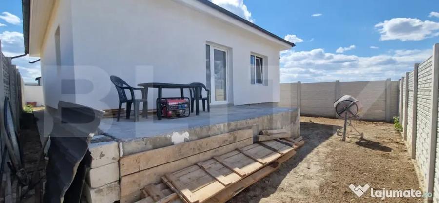 Casa 76 mp, teren 276 mp, zona Selgros - 9