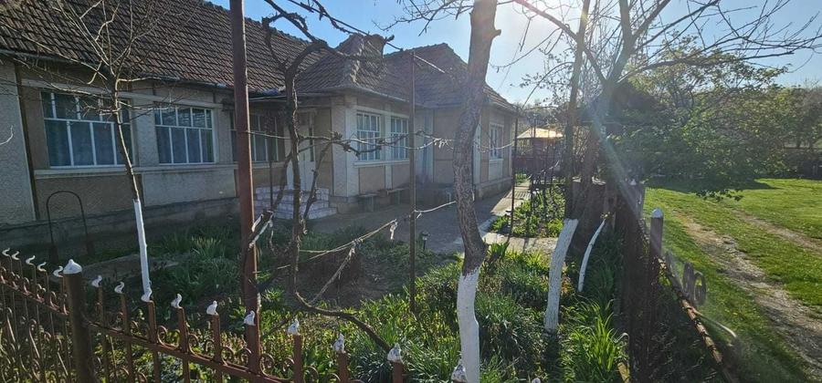 Casă cu 4 camere în Chieșd