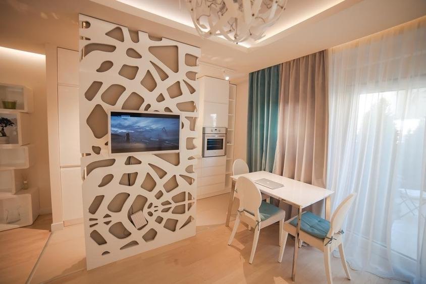 Apartament cu 2 camere decomandat, mobilat în City Park Mall