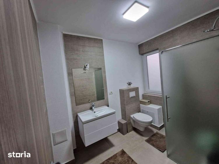 Casă cu 5 camere decomandat cu Teren 325 Mp în Dumbrăvița