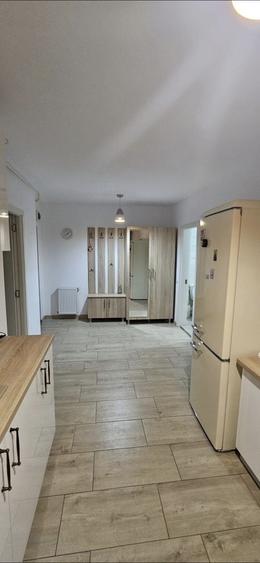 Apartament cu 2 camere decomandat în Florești