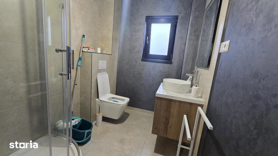 Casă cu 5 camere cu Teren 510 Mp în Rediu