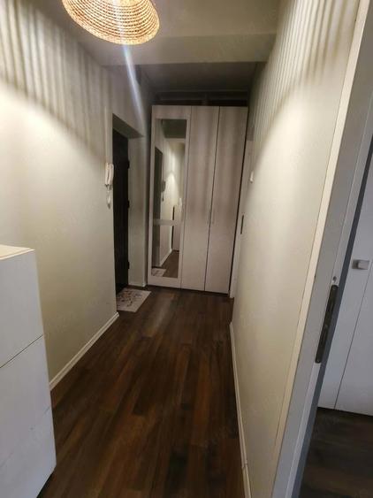 Garsonieră decomandată în Calea București