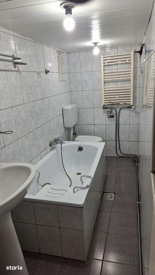 Casă cu 3 camere cu Teren 500 Mp în CFR