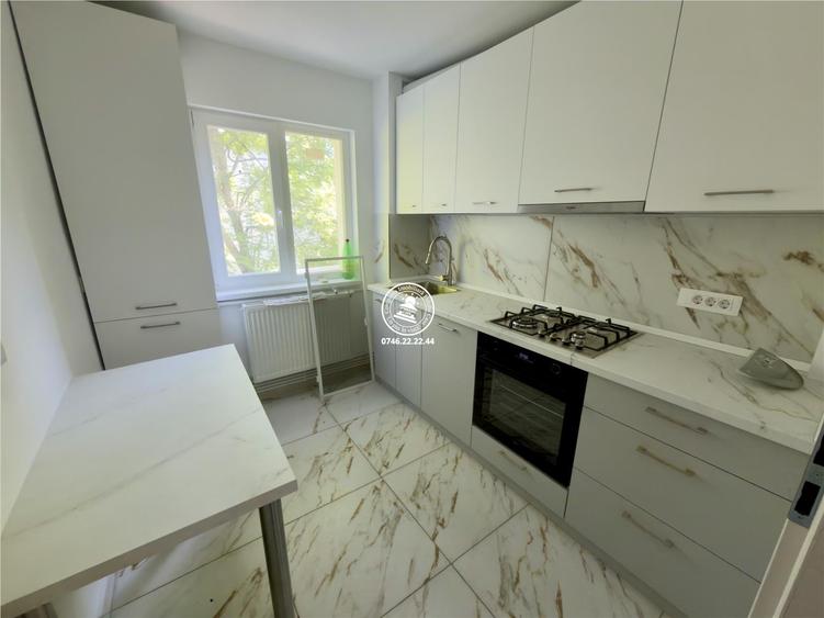 Apartament cu 3 camere decomandat, mobilat în Tătărași