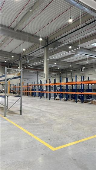 Spațiu industrial, de 1,300 mp, în Luna de Sus