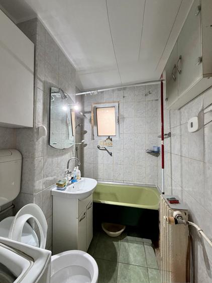 Apartament cu 3 camere semidecomandat, mobilat în Mănăștur