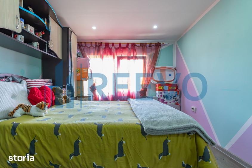 Casă cu 7 camere cu Teren 735 Mp în Letea Veche