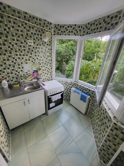 Apartament cu 2 camere decomandat în