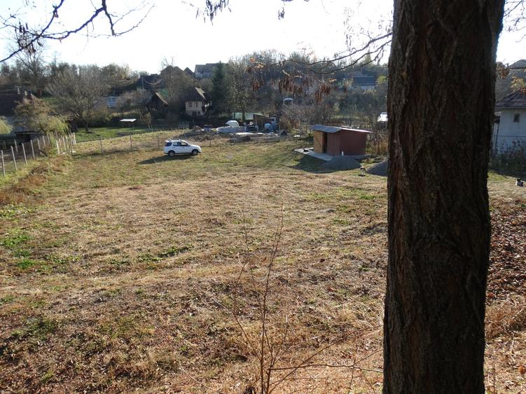 Teren Construcții intravilan de 1288 mp, în Maiad