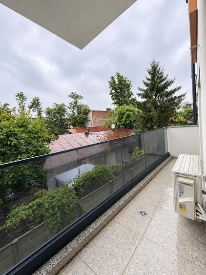 Apartament cu 2 camere, mobilat în Iancului