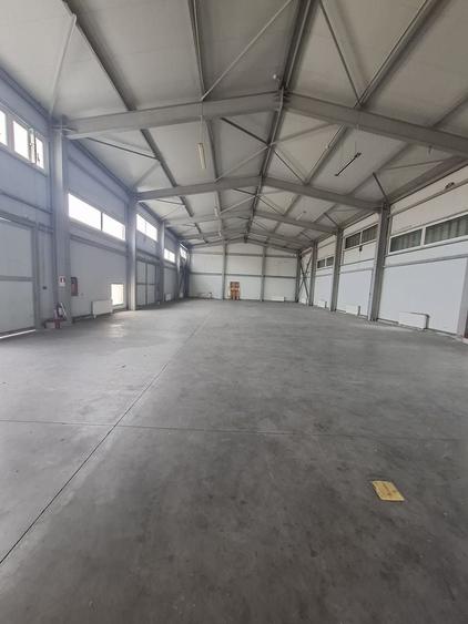 Spațiu industrial, de 9,000 mp, în Central