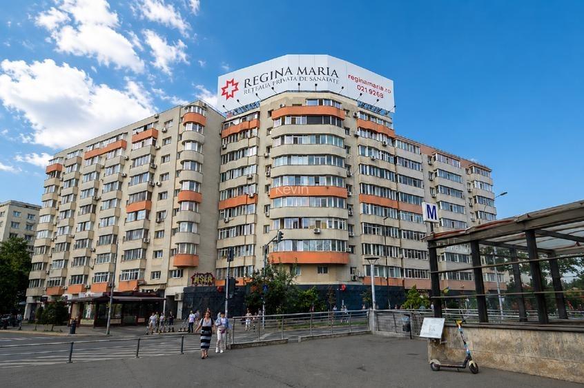 Apartament cu 2 camere decomandat în Moșilor