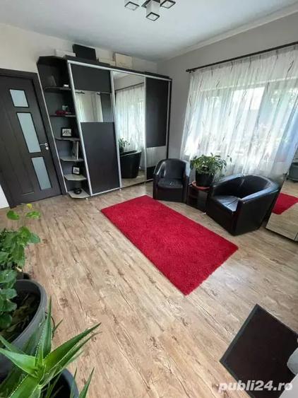 Casa spa?ioasa, complet mobilata, teren generos, Flore?ti, Prahova - 1