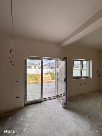Casă cu 3 camere cu Teren 300 Mp în Central