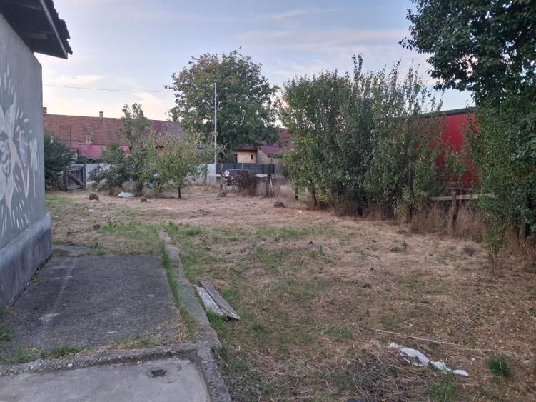 Casă individuală cu 3 camere cu Teren 350 Mp în Feldioara