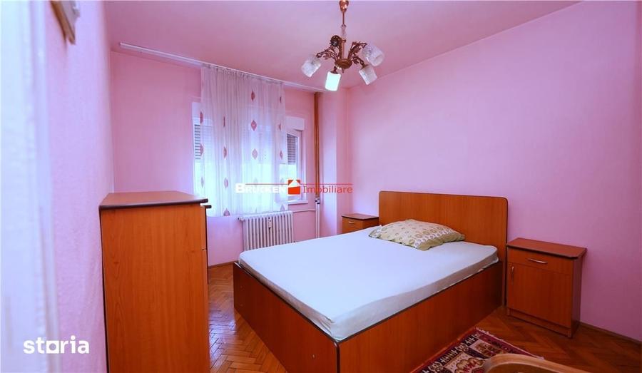 Apartament cu 3 camere în Spitalul Județean