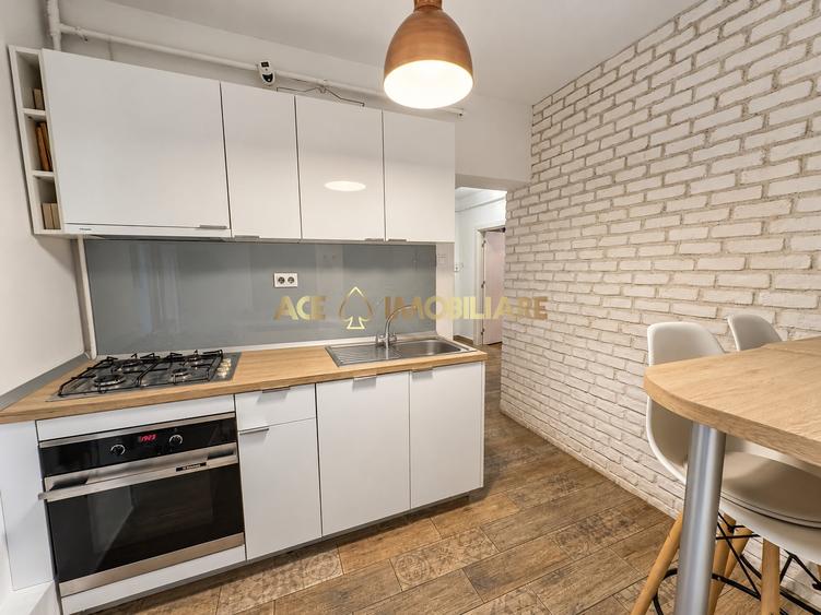 Apartament cu 2 camere decomandat în Primăverii