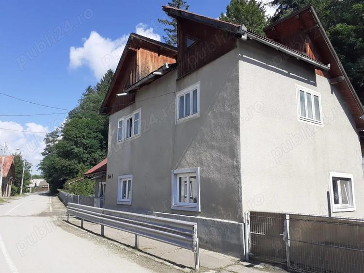 Casă cu 6 camere în Câmpulung Moldovenesc
