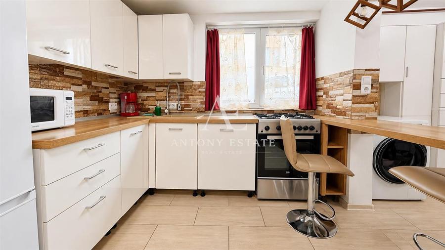 Apartament cu 3 camere decomandat, mobilat în Central