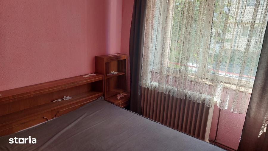Apartament cu 3 camere decomandat în Ștrand