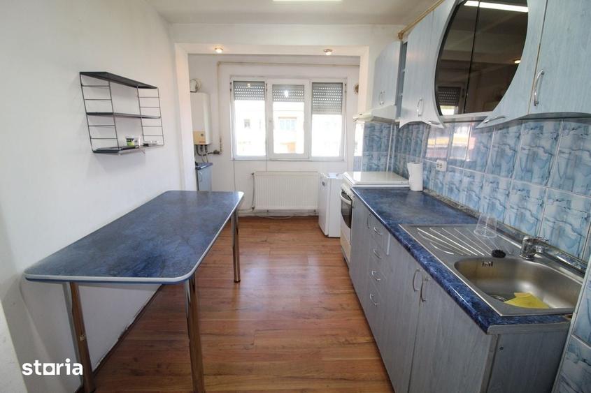 Apartament cu 2 camere în Micro 4