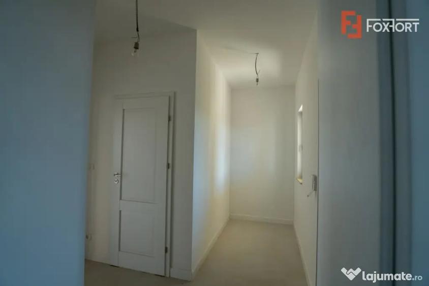 Casă cu 4 camere cu Teren 633 Mp în Moșnița Nouă