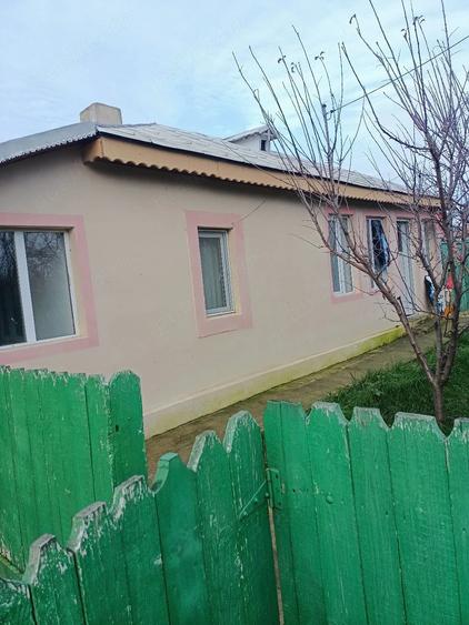 Casă cu 7 camere cu Teren 1352 Mp în Victoria