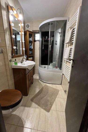 Apartament cu 2 camere semidecomandat în Sânpetru