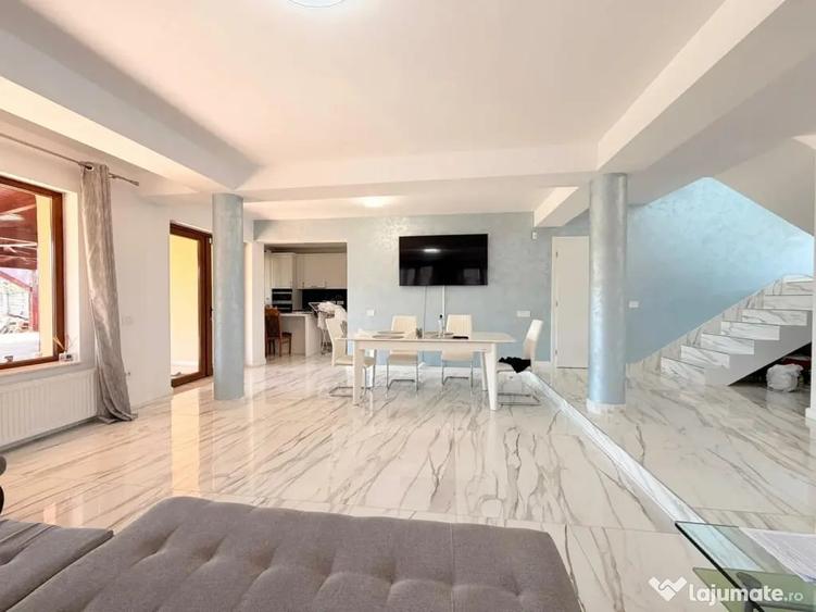 Casă cu 5 camere cu Teren 680 Mp în Moșnița Nouă