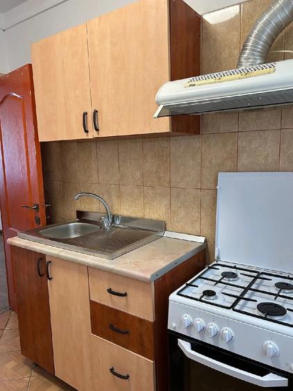 Ap. 2 cam,SD, parter inalt vis a vis de UMF - 2
