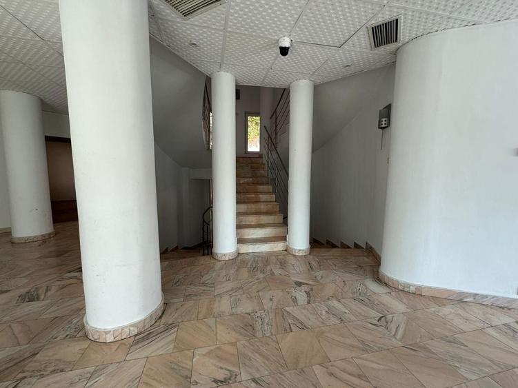 Spațiu comercial, de 235 mp, în Calea Călărașilor