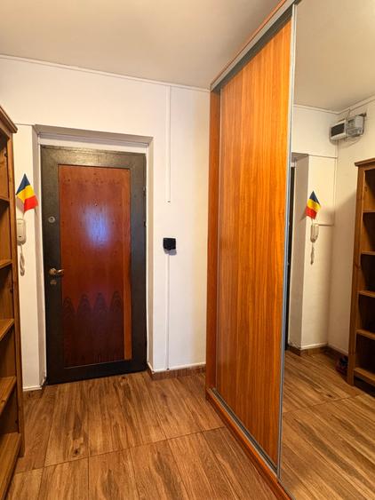 Apartament cu 2 camere decomandat în Titulescu
