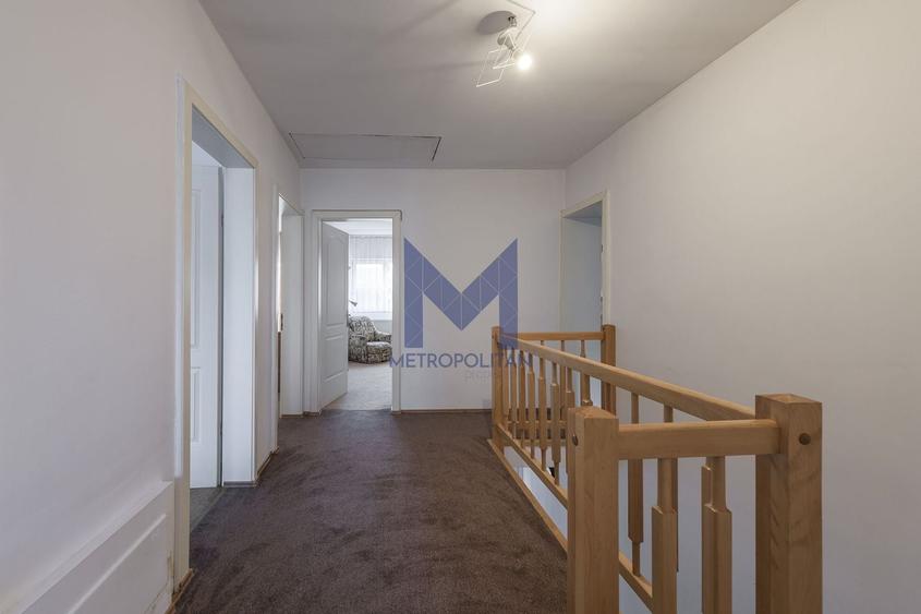 Duplex cu 5 camere cu Canalizare în Florești