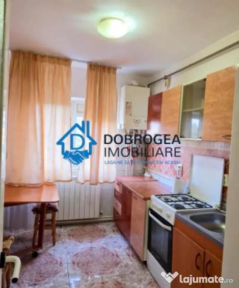 Apartament cu 2 camere decomandat în Păcii