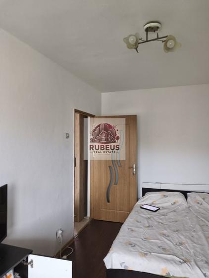 Mic la întreținere, bun la randament: apartament în Orșova - 11