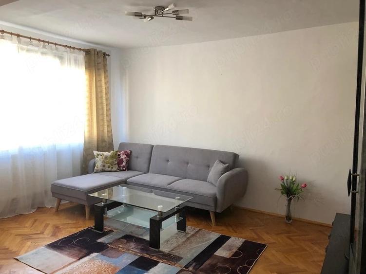 apartament 3 camere de inchiriat - 1