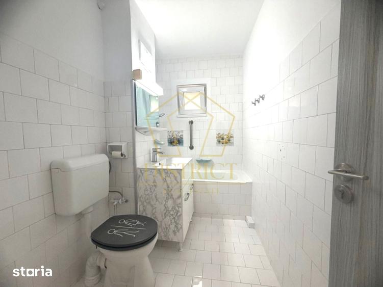 Apartament cu 3 camere, mobilat în Est