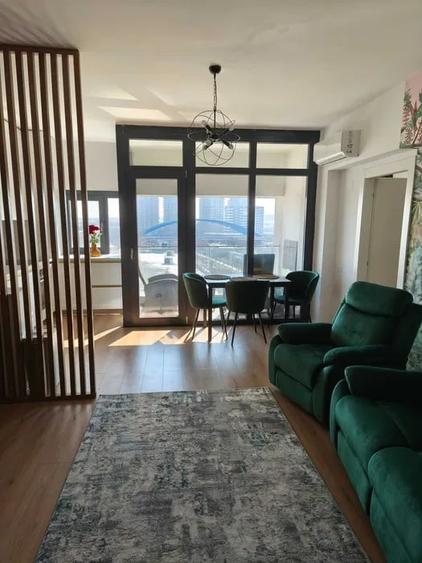 Apartament cu 2 camere semidecomandat, mobilat în Unirii