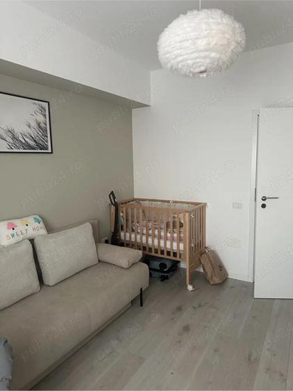 Apartament cu 3 camere decomandat în Apărătorii Patriei
