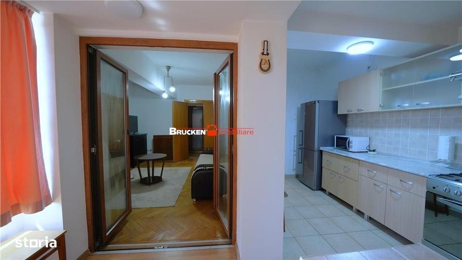 Apartament cu 4 camere în Ultracentral