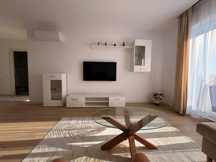 Apartament cu 2 camere decomandat în Drumul Taberei
