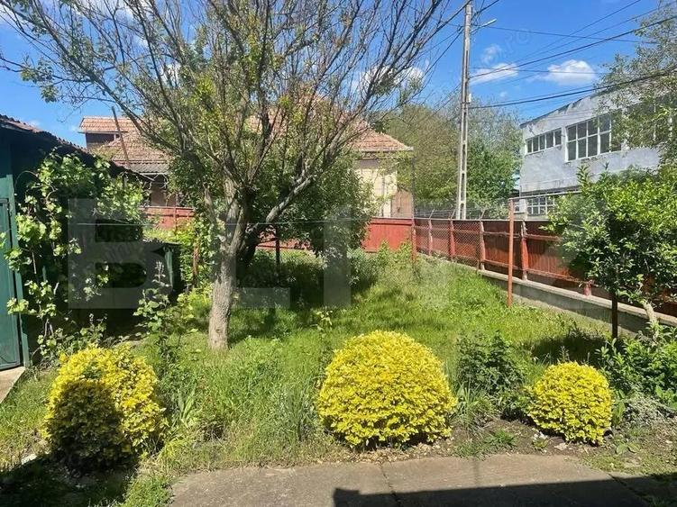 Casă cu 2 camere cu Teren 275 Mp în Central